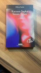 Karısını Şapka Sanan Adam