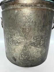 ANTİKA HAÇ FORMLU BAKIR KOVA