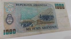 1983 ARJANTİN 1000 PESO ORİJİNAL KAĞIT PARASI 63.336.437A SERİ NOLU ÇOK NADİRDİR