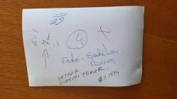 TÜRKİYE CUMHURİYETİ 2. CUMHURBAŞKANI İSMET İNÖNÜ'NÜN AİLESİNİN ORİJİNAL 2'Lİ FOTOĞRAF SETİ - 18 x 12 cm EBADINDA - İSMET İNÖNÜ'NÜN TORUNU GÜÇLÜ TOKER MASA TENİSİ OYNARKEN KENDİSİNİ TRİBÜNDEN İZLEYEN NURPERİ TOKER ve AİLE ÜYELERİNİN YER ALDIĞI 2 FARKLI KARE. ŞUBAT 1974