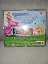 Vcd Barbie Prenses Okulu. Orijinal. Türkçe dublaj. Orijinal. Çalışmasına engel olmayan çizikler var. Baştan sona sorunsuz çalışıyor