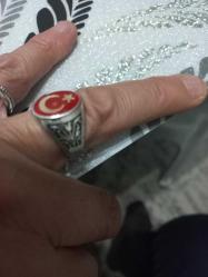 Gümüş renginde mineli ayyıldız  yüzük