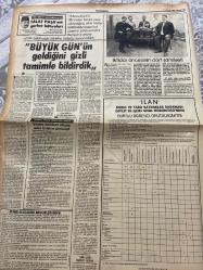 TERCÜMAN GAZETESİ - 11 ARALIK 1982 - SAYI:9 - (Turkish Newspaper) - Sadece Arkalı Önlü Tek Yapraktır - Bir Devir Aydınlanıyor - Talat Paşa’nın Gurbet Hatıraları -Talat Paşa-Cemal Kutay-Mithat Şükrü-Said Halim Paşa-Sait Bey-Canbolat Bey-Hakkı Behiye Bey-Ali Doğan Ünlü-Bernard S. Wheble-İbrahim Sezgin-Şinasi Ertan-“BÜYÜK GÜN”ün geldiğini gizli tamimle bildirdik-iktidar öncesinin dört şahsiyeti-“Meşrutiyet’in ilanından başka çare olmadığını, aksi halde kalabalığın İstanbul üzerine yürüyeceğini Padişah’a tekrar etme şeklindeki teklifim ittifakla kabul edildi,,”-«Mali aracı kuruluş sisteminde alfabe , güvenle başlar , güvenle biter»-Aygaz Uyarıyor!..-İLAN-TÜSİAD’IN TEKLİFLER PAKETİNDE NELER VAR-FAİZ ORANLARI-DOVİZ KURLARI-1 DOLARIN DEĞERİ-DEĞERLİ MADENLER-Bir devir aydınlanıyor-Talat Paşa’nın gurbet hıtraları-Talat Paşa’dan bir fıkra-Şüphe hakikat olmuş, ama iş işten geçmişti-PETROL OFİSİ GENEL MÜDÜRLÜĞÜNDEN-ENERJİ VE TABİİ KAYNAKLAR BAKANLIĞI DEVLET SU İŞLERİ GENEL MÜDÜRLÜĞÜ’NDEN BURSLU ÖĞ