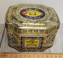 *** SUUDİ ARABİSTAN TENEKE PARFÜM KUTUSU. SURRATİ-SALWA ODOUR.