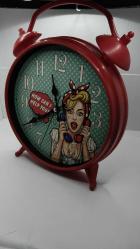 DUVAR SAATİ ,MUTFAK İÇİN HARİKA BİR SAAT.ÇOK ŞİRİN VE SAĞLAM.CAMI YOKTUR.120