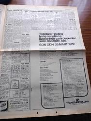 Hürriyet Gazetesi - Turkish Newspaper - 15 Mart 1972 - İstanbul Enver Çiftçi Almanya tarafından sınır dışı edilmek isteyince mahkeme kararı ile ev kadını oldu Fotoğraflar - şebekenin İstanbul kolu Başkanı Nuri Bostan MHP'li Senatör Kudret Bayhan bizim suç ortağımızdı dedi Fotoğrafı - Başbakan Nihat Erim Amerikan başkanı Nixon ile  21 Mart'ta görüşecek - Türk İş Genel Başkanı Seyfi Demirsoy emeklilik yaşı 60'a yükseltilemez dedi - kalp için en iyi tedavi yolu seks - Tarkan yazan ve çizen Sezgin Burak - gurbetteki sevgili yazan ve çizen Faruk Geç - İstanbul Ankara İzmir Radyosu Programı - gazeteci Hüsnü Zeki Söylemezoğlu vefat etti - at sayesinde tanışan çift milli binicilerimizden Tunç Çapa ile İvgen Okçuoğlu Fotoğrafı - at atçılık ve at yarışları - vagonlar köprüde asılı kalınca korkunç bir kaza ucuz atlatıldı Fotoğrafı - bizimkiler çizen Sezgin Burak Karikatür - Güngörmüşler karikatür - Dedektif Nik karikatür - sağlık Bakanı Cevdet Aykanın Tıp bayramında sağlık hizmetlerinden şikayeti