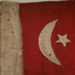 ESKİLERDEN ASKER GÖĞÜS CEBİ BAYRAĞI. EL DİKİMİ. KOLEKSİYONLUK.