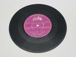 SEVİM TANÜREK 45'LİK PLAK: UYANDI AŞK & MENEKŞE GÖZLER