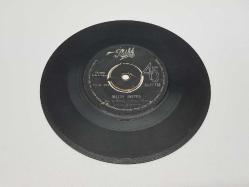 SEVİM TANÜREK	KADER BÖYLE İMİŞ & MAZİYİ UNUTMA