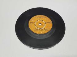 ALİ SEVEN	BENCE BAYRAM & YADELLER ALDI BENİ