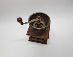 ANTİKA KAHVE DEĞİRMENİ