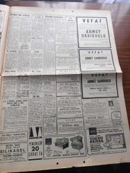 Hürriyet Gazetesi - Turkish Newspaper - 3 Şubat 1972 - Son bir ayda 36 kişi soğuktan öldü - doğuda odun altın fiyatına - Sadi Hoşses âmâ öğrencileri ile Fotoğrafı - Analar saz heyeti Fotoğrafı - bina değerini az gösterenler %50 cezalı vergi ödeyecek - Maliye Bakanı Sait Naci Ergin tekel maddeleri keyif vericidir onun için zam koyduk dedi - Tarkan yazan ve çizen Sezgin Burak - İsmet İnönü Süleyman Demirel bugün rejim meselelerini görüşecek - Pan American 682 milyon lira zarar edince idareci kadrosu değiştirildi - Adanalı Ahmet çullu 4 eşine meydan okuyor Fotoğrafı - hakimlerin coğrafi teminatı kaldırılıyor - İstanbul Ankara İzmir Radyosu Programı - gurbetteki sevgili yazan ve çizen Faruk Geç - püf noktası hazırlayan Leyla Soykut - Arzum halı süpürgeleri ihraç edildi Fotoğrafı - Ye Ye'cilerin eski sevgilisi Françoise Hardy İstanbul için harika diyor fotoğraf - sahte maliye müfettişi Fahrettin Geçkin yakayı ele verdi fotoğraf - en şık erkek seçilen Onassis'e Yunanistan gülüyor Fotoğrafı