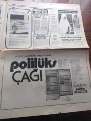 Hürriyet Gazetesi - Turkish Newspaper - 14 Ağustos 1974 - Yeni bir yavuz istiyoruz kampanyasına Vakko mensupları da katıldı - Cem Karaca ile Beşiktaşlı Sabri bugün para toplayacak  - Yunanistan savaş hazırlığında - Atina'da yolcu vapurları ile adalara ve Kıbrıs'a asker sevk ediyorlar - Rumlar Türk rehineleri işkence edip bırakıyorlar Fotoğrafı - Makarios Londra'da İngilizleri kışkırtıyor - Larnaka ve Elyedeki rehineleri açıklıyoruz - Sovyetler Kıbrıs'ı ve Türkiye'yi uzaydan gözlüyor - Rum milyarder Onassis parasıyla elaleme rezil oluyor Fotoğrafı - televizyonda bugün - Bursa fuar aile gazinosu Gönül Yazar Murat Soydan Ayla Algan Bedia Akartürk ayrıca Sadri Alışık - Ayvalık Burhaniye Edremit ve Dikili TV'ye kavuştu - AEG televizyon - Amerika Dışişleri Bakanı Kissenger Karamanlis'e mesaj yolladı - gençlik ve spor bakanı Müslihittin Yılmaz Mete federasyonlarda temizlik yapılacak dedi - Altıncı defa spor yazarları kupası kazanan Beşiktaş sabahlara kadar eğlenerek kutlama yaptı Fotoğrafı