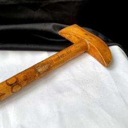 Fransa 1976, Nostaljik El Oyması Dağcı Bastonu