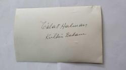 TÜRKİYE CUMHURİYETİ KÜLTÜR  ve TURİZM ESKİ BAKANI, ŞAİR TALAT SAİT HALMAN'IN ORİJİNAL 3'LÜ FOTOĞRAF SETİ - 18 x 12 cm EBADINDA - TALAT SAİT HALMAN KENDİSİNİ ZİYARET EDEN TÜRKÜCÜNÜN SAZ ÇALIP TÜRKÜ OKUDUĞU ANLARDA ve SOHBET ETTİKLERİ ANLARDA ÇEKİLMİŞ 3 FARKLI KARE