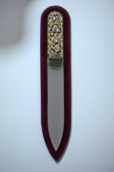 ÇEKYA-BOHEMYA YAPIMI KRİSTAL CAM TÖRPÜ. TAŞLI İŞLEMELİ VE KADİFE KILIFINDA. SIFIR - KULLANILMAMIŞ.