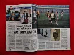 Tv'de Yedigün Gong Dergisi - 30 Mayıs 1988 - Sayı: 22 - Tanju Çolak, Galatasaray, Cem Duna, Demet Akbağ, Ahmet Altan, Nazan Şoray, Necla Nazır, Kadir İnanır, Ajda Pekkan, Cüneyt Arkın
