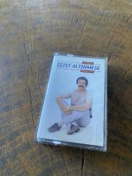 İZZET ALTINMEŞE - SEVDİĞİME PİŞMAN ETTİN - KASET