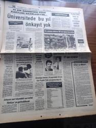 Hürriyet Gazetesi - Turkish Newspaper - 4 Ağustos 1974 - Hürriyet 4 milyonu yeni Yavuz 1 milyonu Hava Kuvvetleri için 5 milyon lira bağışladı - Atina Cenevreyi geri atmak istiyor - Yunan cuntasının şefi CIA ajanıymış - Rauf Denktaş ile Bülent Ecevit 3 defa öpüştüler Fotoğrafı - cumhurbaşkanı Fahri Korutürk komutanlarla yemek yedi - Türk istihbaratı CIA'yı atlatıyor - televizyonda bugün Arsen Lüpen - Türkiye sanayiciler ve İş adamları Derneği Başkanı Feyyaz Berker açıklama yaptı - Çarşamba'nın 4 köyü elektriğe kavuştu - Türkiye İş Bankası - Vakko - 9 sarhoş Erzurum fuarını Teksas'a çevirdi - İskenderun Demir Çelik tesisleri 1975 Ağustosunda işletmeye açılıyor - Bir futbol cinayetinin hikayesi - Altay başkanı Rıdvan Burtecin bu sezon altay'ı zevkle seyredeceksiniz dedi - Şeker Zonguldak maçı 4 dakika eksik oynatılmış bir şampiyonluk elden gidiyor - Beşiktaş'ın en pahalı transferi Sinan Alayoğlu Fotoğrafı - Trabzonspor ilk hazırlık maçını Samsunsporla oynayacak - sıcak savaşın öbür yüzü