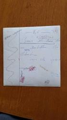 ADNAN MENDERES'İN EŞİ BERRİN MENDERES'İN ORİJİNAL FOTOĞRAFI - 17 x 16,5 cm EBADINDA - BERRİN MENDERES ve OĞLU YÜKSEL MENDERES, 27 MAYIS YARGILAMALARI SÜRECİNDE BİRLİKTE KAPIDAN ÇIKARLARKEN ÇEKİLMİŞ BİR KARE