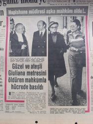 Hürriyet Gazetesi - Turkish Newspaper - 23 Nisan 1972 - 1920'de yazılan tarihi bir belgeyi  açıklıyoruz - Atatürk'ün egemenliğimizi dünyaya duyuran ilk bildirisi - Ulu Önder Atatürk'ün bir gezi sırasında İsmet İnönü ile çekilmiş hiçbir yerde yayınlanmamış fotoğrafı - bugün ulusal egemenlik ve Çocuk Bayramı - genel merkezin alt katında İsmet İnönü çalışırken üst katta Kamil Kırıkoğlu  Genel Başkanı suçladı - hapishane müdiresi Giuliana metresini öldüren mahkumla hücrede basıldı Fotoğrafı - Ayda astronotlar Jeep ile sürat denemesi yaptı - sünnet olan Japon genci Koheri Kıhara Şimdi bir Türk kızı ile evlenme şansım arttı dedi fotoğraf - Tarkan yazan ve çizen Sezgin Burak - gurbetteki sevgili yazan ve çizen Faruk Geç - sigorta sicil kartı numarası 0001 olan Zühtü Tetey ilk sigorta emeklisi olarak 1100 lira alıyor fotoğraf - Jackie Onassis'in kadınlara bir numaralı tavsiyesi Fotoğrafı - Ferhat ile Şirin yazan Metin Soysal Çizen Sedat - bizimkiler çizen Sezgin Burak - Dedektif Nik karikatür