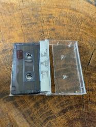 ZÜLFÜ LİVANELİ - ZOR YILLAR - KASET