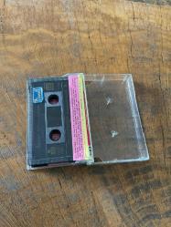 İZZET ALTINMEŞE - UNUTULMUYOR - KASET