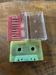 ZÜLFÜ LİVANELİ / SAAT 4 ... YOKSUN - KASET