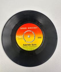 ORHAN GENCEBAY - KADERİMİN OYUNU, EFKAR BASTI GÖNLÜMÜ 45 LİK 8 KONDİSYON
