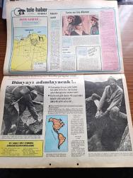 Hürriyet Cumartesi Gazetesi - Turkish Newspaper - 27 Temmuz 1974 - dünyada günün adamı Bülent Ecevit tam sayfa fotoğraf - serbest kürsü herkese söz hakkı yöneten Tahsin Öztin - Bin Fenerli Ev çeviren Tomris Kalyoncuoğlu Yazı Dizisi - Türk Kelebeği anlatan Mehmet Ali Kayan yazan Hasan İzzettin Dinamo Yazı Dizisi - hayat arkadaşı mektuplaşma köşesi - Dedektif Nik karikatür - bizimkiler karikatür - Dul Alberte yazan Pierre Benoit Çizen Robert Brossy - Salpa yazan Yılmaz Güney Yazı Dizisi - dünü yaşayamazsın yazan çizen Faruk Geç - burç falı - Melina Mercouri Yunanlı ünlü bir sinema Yıldızı üstelik Türkiye'de de film çevirdi Fotoğrafı - İşte Kıbrıs Girne'nin planı - Fazıl Küçük kalemi ile hizmet ediyor - Dünya kupası'nın Türk parasıyla değeri ne kadardır - Sebastian Snow isimli İngiliz bir yılda Amerika'nın Kuzey ucundan Güney ucuna vardı fotoğraf - İşte Sebastian Snow'un bir yılda hiç durmadan kat ettiği yol haritası - Güngörmüşler karikatür - bütün hükümet yetkililerine açık mektup