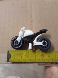 Dv 006 Motor Kinder Sürpriz Yumurta Mini Figür Oyuncak (Siyah - Beyaz ve Mavi - Beyaz 2 Adet)