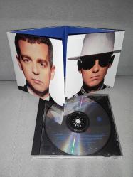 Cd pet shop boys discography albümü. Orijinal 1991 Amerikan baskı. Disk 10 üzerinden 9.5 sorunsuz çalışıyor koleksiyonluk