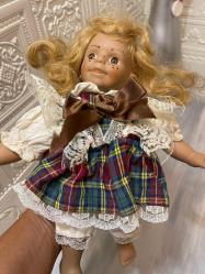 çilli porselen bebek