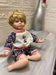 hikayeli ağlayan porselen bebek