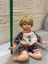 hikayeli ağlayan porselen bebek