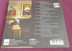 Ayten Alpman - Bir Başkadır