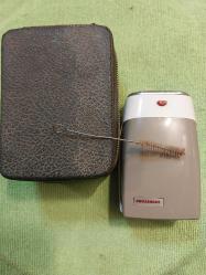 Traş Makinesi, 1968 PHILIPS PHILISHAVE  MADE IN HOLLAND 6V DC PİLLİ ÇİFT BIÇAKLI TRAŞ MAKİNESİ İKİ ADET AA KALEM PİL İLE ÇALIŞMAKTA İLK PİLLİ MAKİNELERDEN..