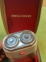 Traş Makinesi, 1968 PHILIPS PHILISHAVE  MADE IN HOLLAND 6V DC PİLLİ ÇİFT BIÇAKLI TRAŞ MAKİNESİ İKİ ADET AA KALEM PİL İLE ÇALIŞMAKTA İLK PİLLİ MAKİNELERDEN..
