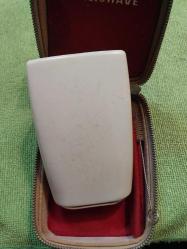 Traş Makinesi, 1968 PHILIPS PHILISHAVE  MADE IN HOLLAND 6V DC PİLLİ ÇİFT BIÇAKLI TRAŞ MAKİNESİ İKİ ADET AA KALEM PİL İLE ÇALIŞMAKTA İLK PİLLİ MAKİNELERDEN..