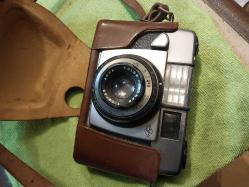 AGFA FOTOĞRAF MAKİNESİ, ALMAN MALI AGFA  AGNAR  1 : 2,8 /45 ORİJİNÂL KILIFINDA AGFA FOTOĞRAF MAKİNESİ..ÇALIŞIR VAZİYETTE..