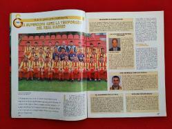 Real Madrid Official Magazine - Julio-Agosto 2000 - No: 125 - Galatasaray, UEFA Super Cup - Poster: İvan Helguera