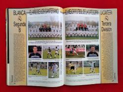 Real Madrid Official Magazine - Julio-Agosto 2000 - No: 125 - Galatasaray, UEFA Super Cup - Poster: İvan Helguera