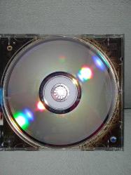 CD Madonna music albümü. Orijinal. Disk 10 üzerinden 9 sorunsuz çalışıyor koleksiyonluk