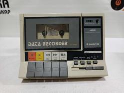 SANYO  DATA KAYDEDİCİ  DR 202A  1983  JAPON  FAAL DURUMDA