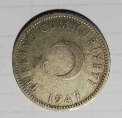 1947 Yılı Gümüş 1 Lira..