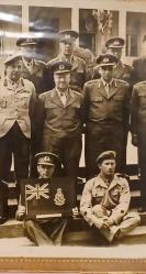 Avustralya Anzak Karargahı'nda Türk Subayları  1949  Ölçü: 21x27 cm.