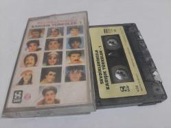 SEVDİKLERİNİZLE KARIŞIK TÜRKÜLER KARIŞIK KAĞIT BASKI KASET