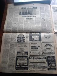 Milliyet Gazetesi - Turkish Newspaper - 12 Eylül 1982 - Londra'da eyleme hazırlanan iki Ermeni terörist yakalan ermeni terörist yakalandı - Türkiye'nin Burgaz başkonsolosluğu idari ateşesi Bora Süelkan'ın öldürülmesi olayı ile ilgili soruşturma Fotoğrafı - 12 Eylülün ikinci yılı - Milli Eğitim Bakanı Hasan Sağlam Türkçe'den kalanlara bir sınav hakkı daha tanınacak - Başbakan Bülend Ulusu ucuz para politikasına dönülmeyecek - Nükhet Duru genç kızları güzellik yarışmasına çağırıyor Fotoğrafı - Banker Kastelli'yi yargılayacak hakim Hüseyin Yücel kıt kanaat geçiniyor Fotoğrafı - cumhurbaşkanı anayasa mahkemesinin kararlarına itiraz edebilecek - Bursa hayvanat bahçesindeki Lassi isimli Aslan üçüz doğurdu - Gary Grant ve Sophia Loren küçük sanatçılarla birlikte yüzen evde Fotoğrafı - Abdülcanbaz çizen Turhan Selçuk - Dünya grekoromen güreş şampiyonası Katowiçe'de sürüyor - Serhat Karadağ madalya arıyor Fotoğrafı - 13. Atletizm şampiyonası noktalanıyor - Mehmet Terzi bugün maraton koşuyor