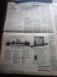 Milliyet Gazetesi - Turkish Newspaper - 12 Eylül 1982 - Londra'da eyleme hazırlanan iki Ermeni terörist yakalan ermeni terörist yakalandı - Türkiye'nin Burgaz başkonsolosluğu idari ateşesi Bora Süelkan'ın öldürülmesi olayı ile ilgili soruşturma Fotoğrafı - 12 Eylülün ikinci yılı - Milli Eğitim Bakanı Hasan Sağlam Türkçe'den kalanlara bir sınav hakkı daha tanınacak - Başbakan Bülend Ulusu ucuz para politikasına dönülmeyecek - Nükhet Duru genç kızları güzellik yarışmasına çağırıyor Fotoğrafı - Banker Kastelli'yi yargılayacak hakim Hüseyin Yücel kıt kanaat geçiniyor Fotoğrafı - cumhurbaşkanı anayasa mahkemesinin kararlarına itiraz edebilecek - Bursa hayvanat bahçesindeki Lassi isimli Aslan üçüz doğurdu - Gary Grant ve Sophia Loren küçük sanatçılarla birlikte yüzen evde Fotoğrafı - Abdülcanbaz çizen Turhan Selçuk - Dünya grekoromen güreş şampiyonası Katowiçe'de sürüyor - Serhat Karadağ madalya arıyor Fotoğrafı - 13. Atletizm şampiyonası noktalanıyor - Mehmet Terzi bugün maraton koşuyor