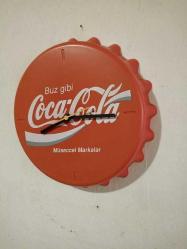 ORİJİNAL DÖNEM ÜRÜNÜ COCA COLA KAPAK FORMUNDA DUVAR SAATİ..